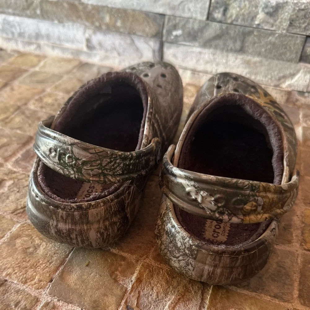 Fluffy crocs Camo Clogs